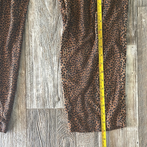 M.J.Carroll leopard Print Jumpsuit, Size 5-6 - Picture 15 of 17